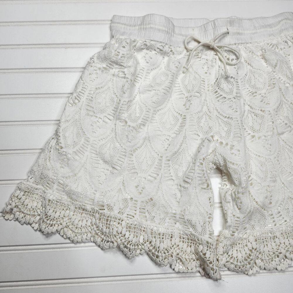 Chic White Lace Casual Shorts with Drawstring Waist - Picture 2 of 4